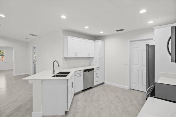 Spanish Lakes Country Club Village, 39 Villa Blanca, Fort Pierce, Florida 34951, image 1