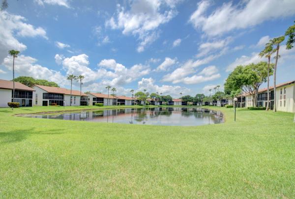 Palm Chase Lakes, 10279 N Circle Lake Dr #202, Boynton Beach, Florida 33437, image 1