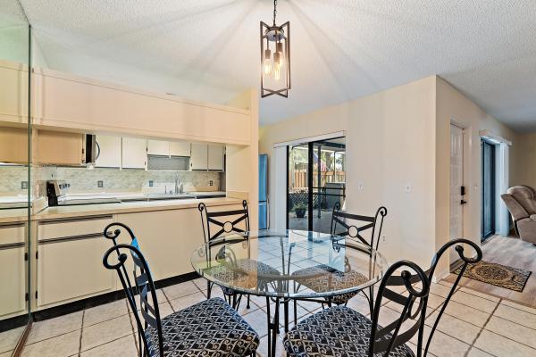 Camelot Gardens, 402 SE Castle Ct, Port St. Lucie, Florida 34952, image 1