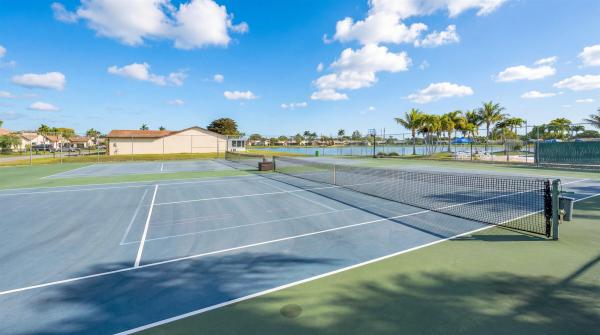 Mirror Lakes, 5871 Mirror Lakes Blvd, Boynton Beach, Florida 33472, image 2
