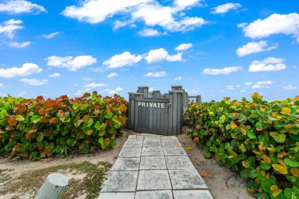 Villas Of Ocean Ridge Par, 5900 Old Ocean Blvd #A10, Ocean Ridge, Florida 33435, image 2