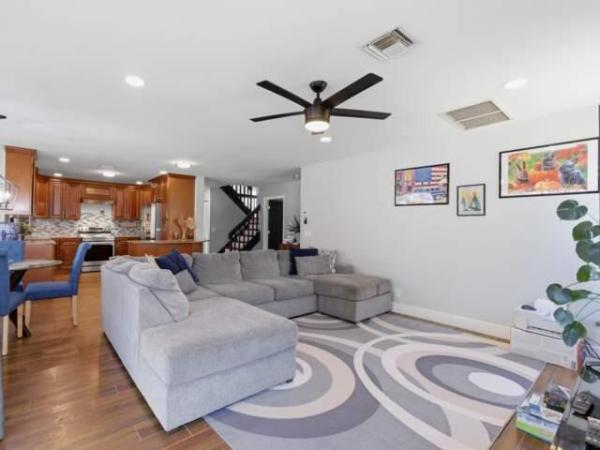 Le Palais, 5528 Descartes Cir, Boynton Beach, Florida 33472, image 2
