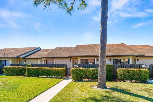 Pine Ridge North 3, 704 Sunny Pine Way #C, Greenacres, Florida 33415, image 3