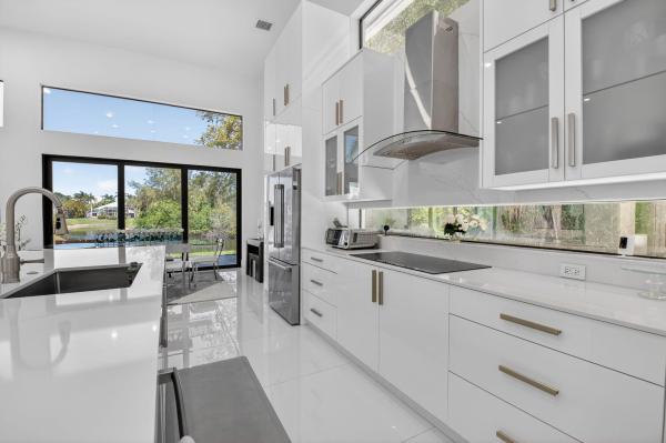 Encantada At Boca Pointe, 7075 Siena Ct, Boca Raton, Florida 33433, image 1