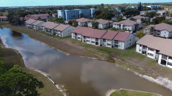 7674 Tahiti Ln #101, Lake Worth Beach, Florida 33467, image 1