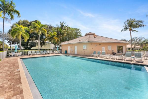 Coral Trace, 392 W Coral Trace Cir, Delray Beach, Florida 33445, image 1