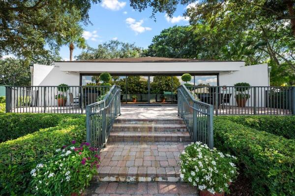 Heritage Oaks, 9953 SE Mahogany Way, Jupiter, Florida 33469, image 1