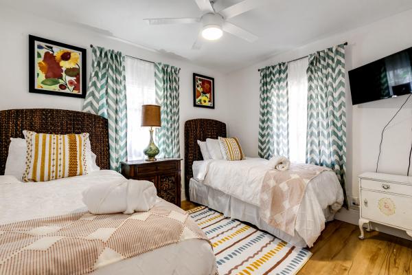 Lantana Heights, 609 S Arnold Ave, Lantana, Florida 33462, image 1