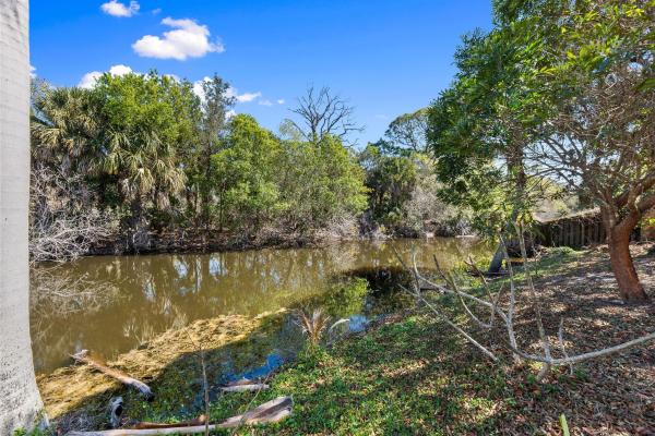 449 SE Glenwood Dr, Port St. Lucie, Florida 34953, image 2