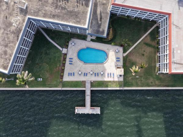 Paradise Harbour, 100 Paradise Harbour Blvd #304, North Palm Beach, Florida 33408, image 1