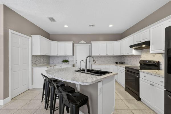 The Estates Of Royal Palm Beach, 123 Fernwood Cres, Royal Palm Beach, Florida 33411, image 1