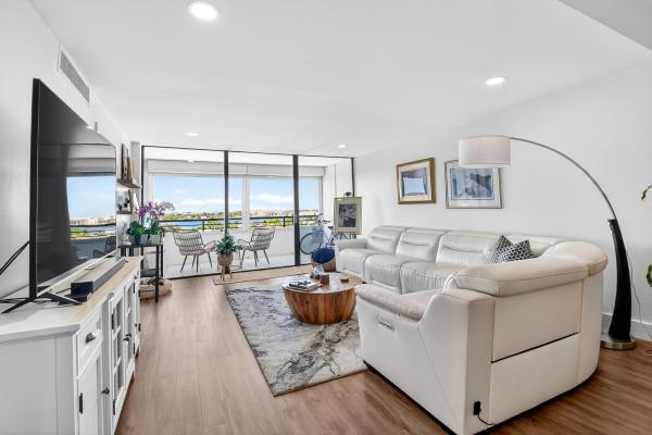 Mayfair House, 3589 S Ocean Blvd #909, South Palm Beach, Florida 33480, image 3