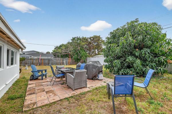 Homewood, 376 Leigh Rd, West Palm Beach, Florida 33405, image 3