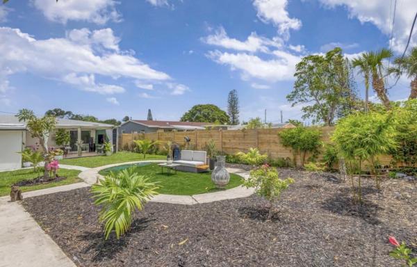 Church Circle, 115 W 31st Ct, Riviera Beach, Florida 33404, image 1