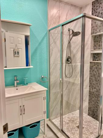 Narcissus Gardens, 5151 W Oakland Park Blvd #110, Lauderdale Lakes, Florida 33313, image 3