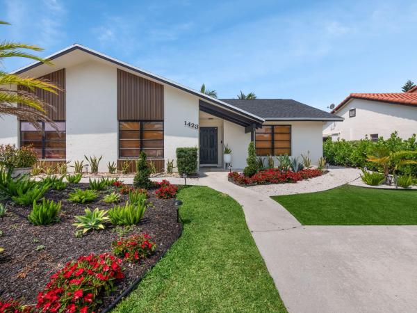 Lakeside Shores, 1421 Riverside Cir, Wellington, Florida 33414, image 1