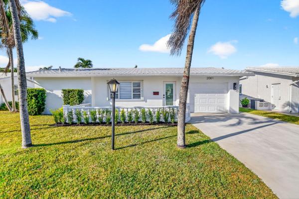 Palm Beach Leisureville, 2001 SW Roma Way, Boynton Beach, Florida 33426, image 3