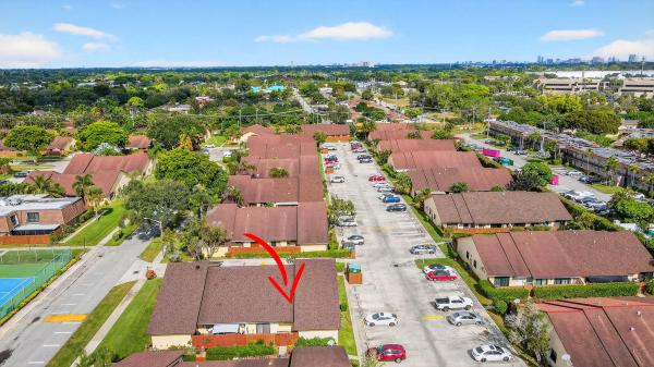 Springdale, 484 Springdale Cir, Palm Springs, Florida 33461, image 3