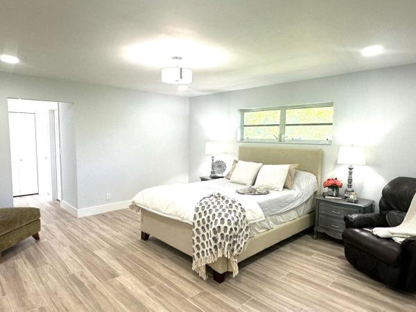 Pine Tree Village, 10723 Greentrail Dr, Boynton Beach, Florida 33436, image 1