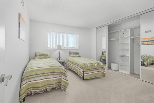 Lake Harbour Towers East, 801 Lake Shore Dr #607, Lake Park, Florida 33403, image 3