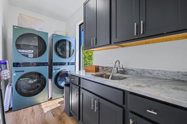 Victoria Park, 549 NE 10th Ave, Fort Lauderdale, Florida 33301, image 1