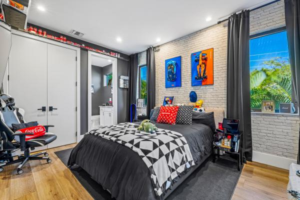 Victoria Park, 549 NE 10th Ave, Fort Lauderdale, Florida 33301, image 1