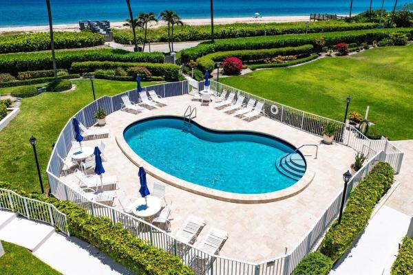 Villas Of Ocean Ridge Par, 5900 Old Ocean Blvd #C6, Ocean Ridge, Florida 33435, image 1