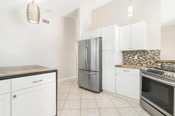 Waterford At Crystal Pointe, 2690 Mikasa Dr, Palm Beach Gardens, Florida 33410, image 3