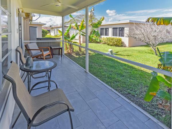Crystal Lake Golf Villas, 1281 NW 45th Ct, Deerfield Beach, Florida 33064, image 2