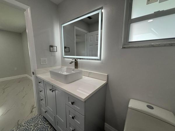 Palm Beach Leisureville, 1307 SW 24th St St, Boynton Beach, Florida 33426, image 1