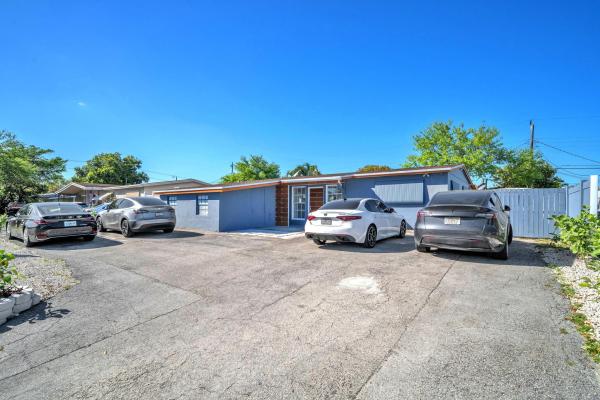 Heritage Homes, 7151 Taft St, Hollywood, Florida 33024, image 1