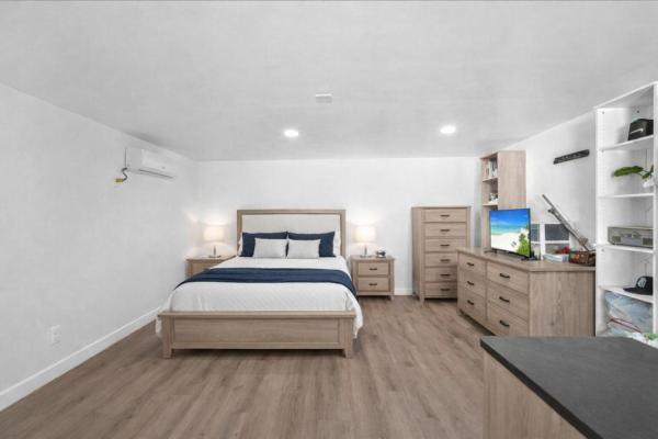 Heritage Homes, 7151 Taft St, Hollywood, Florida 33024, image 1