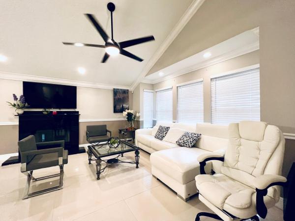 Homeland, 6186 Duckweed Rd, Lake Worth Beach, Florida 33449, image 1