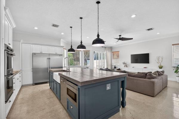 Journey's End, 6809 Finamore Cir, Lake Worth Beach, Florida 33467, image 1