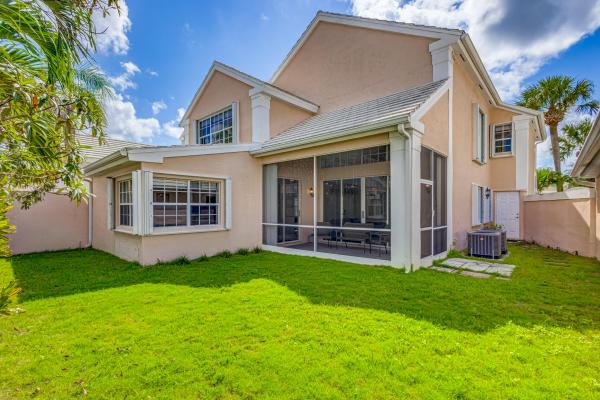 Barclay Club, 17 Selby Ln, Palm Beach Gardens, Florida 33418, image 2