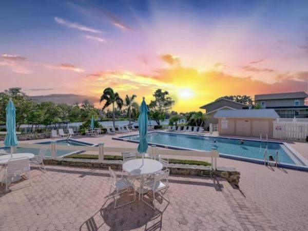 Riverbend Country Club, 18449 SE Wood Haven Ln #C, Jupiter, Florida 33469, image 1