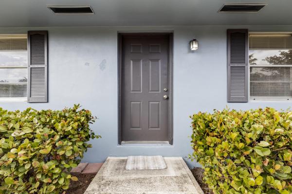 Wicklines, 349 Wickline Blvd, Lantana, Florida 33462, image 2