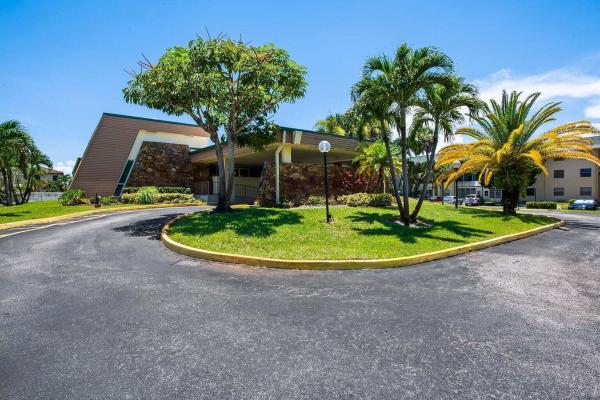 Sabal Palm Village, 5180 E Sabal Palm Blvd #234, Tamarac, Florida 33319, image 2