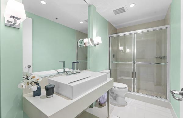 Dolce Vita, 155 S Ocean Ave #303, Palm Beach Shores, Florida 33404, image 2
