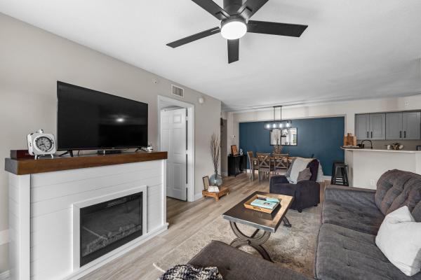 Emerald Isle At Laguna Lakes, 4041 San Marino Blvd #202, West Palm Beach, Florida 33409, image 1