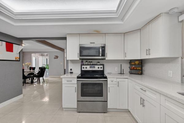 Plantation Gardens, 6980 NW 6th St, Plantation, Florida 33317, image 1