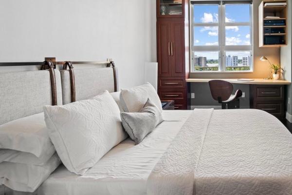 Metropolitan, 403 S Sapodilla Ave #806, West Palm Beach, Florida 33401, image 2