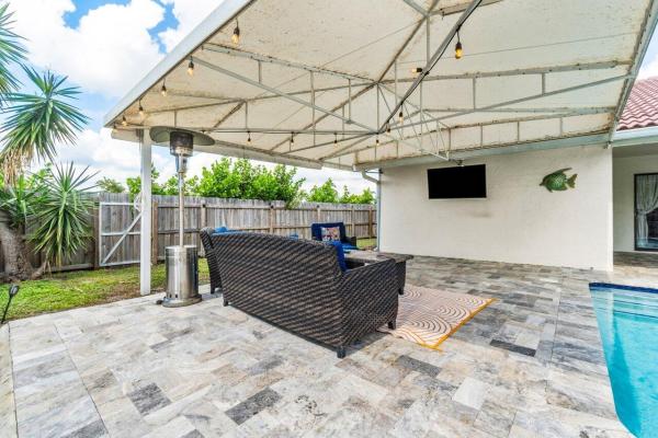 South Shore Of Wellington, 1352 Wyndcliff Dr, Wellington, Florida 33414, image 2