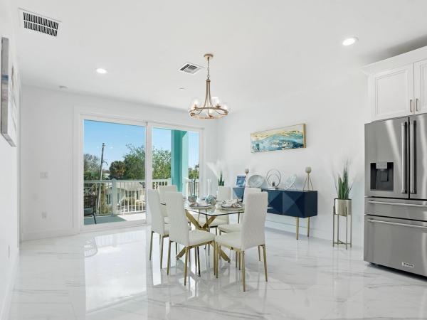 Desota Residences, 107 Desota St, Fort Pierce, Florida 34949, image 1