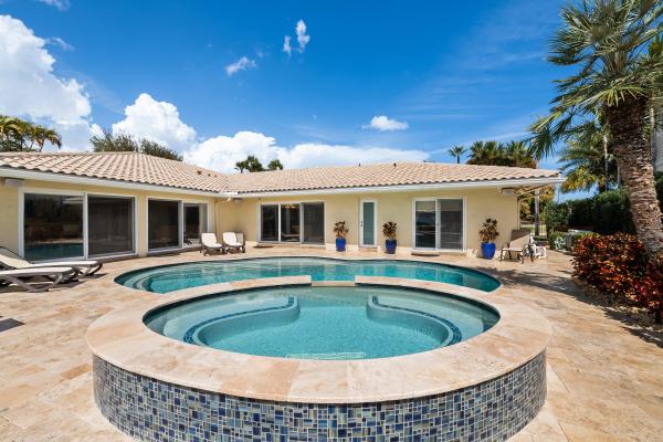 Lighthouse Point Residential, 2600 NE 33rd St, Lighthouse Point, Florida 33064, image 1