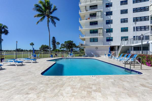 Gemini, 336 Golfview Rd #207, North Palm Beach, Florida 33408, image 1