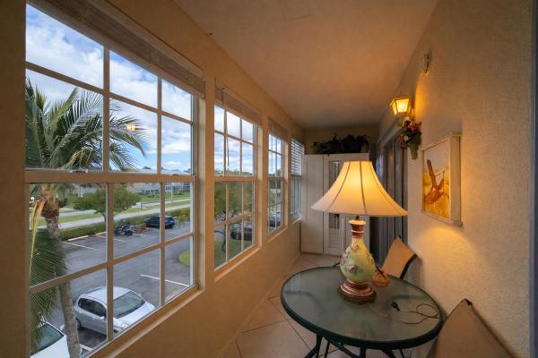 33 Preston A, Boca Raton, Florida 33434, image 2
