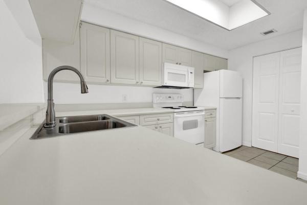 Sarento At San Matera, 2728 Anzio Ct #108, Palm Beach Gardens, Florida 33410, image 1