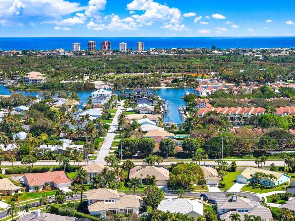 The Estates At Crystal Pointe, 13475 William Myers Ct, Palm Beach Gardens, Florida 33410, image 3
