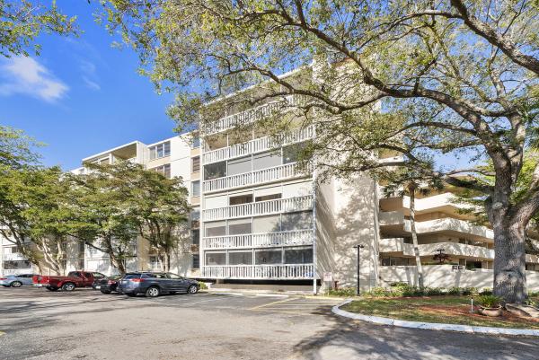 Environ 1, 7001 Environ Blvd #401, Lauderhill, Florida 33319, image 2